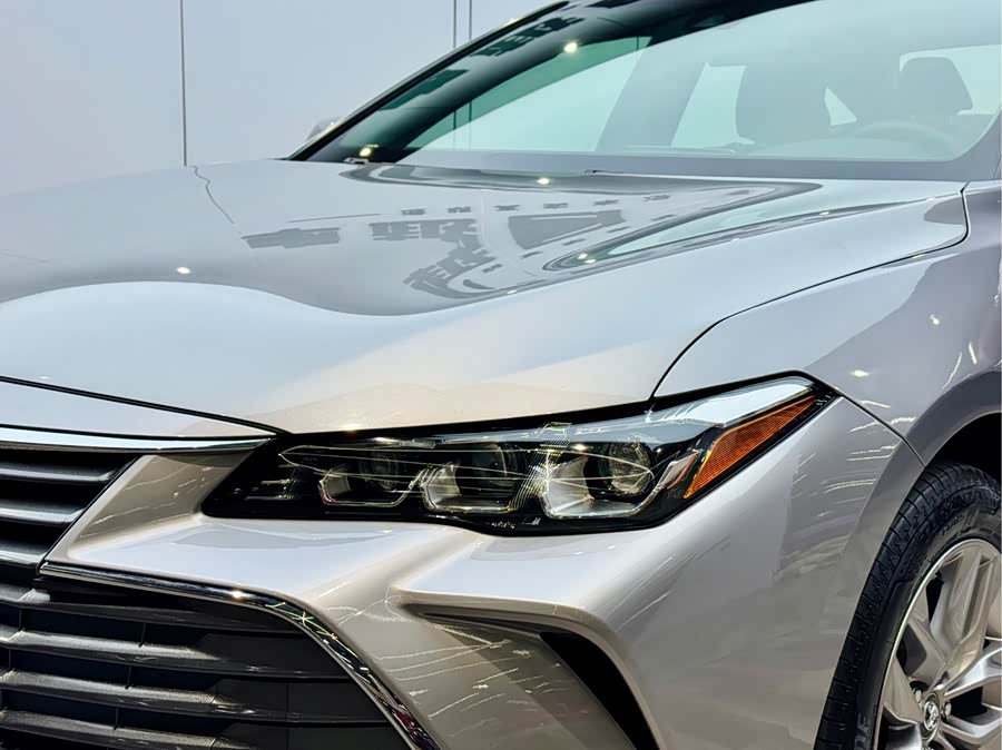 Toyota Avalon 2021 car image #25
