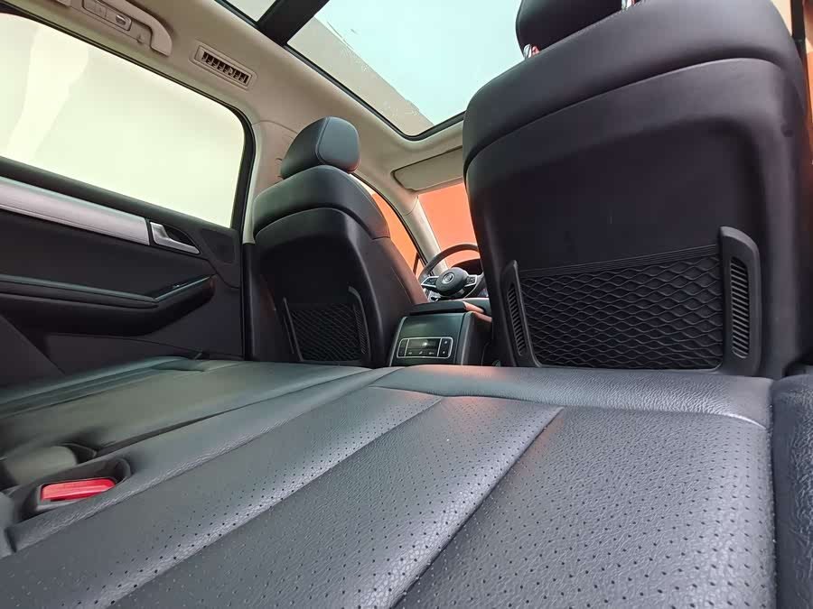 BYD Tang 2018 #25 BYD Tang 2018 car image #25
