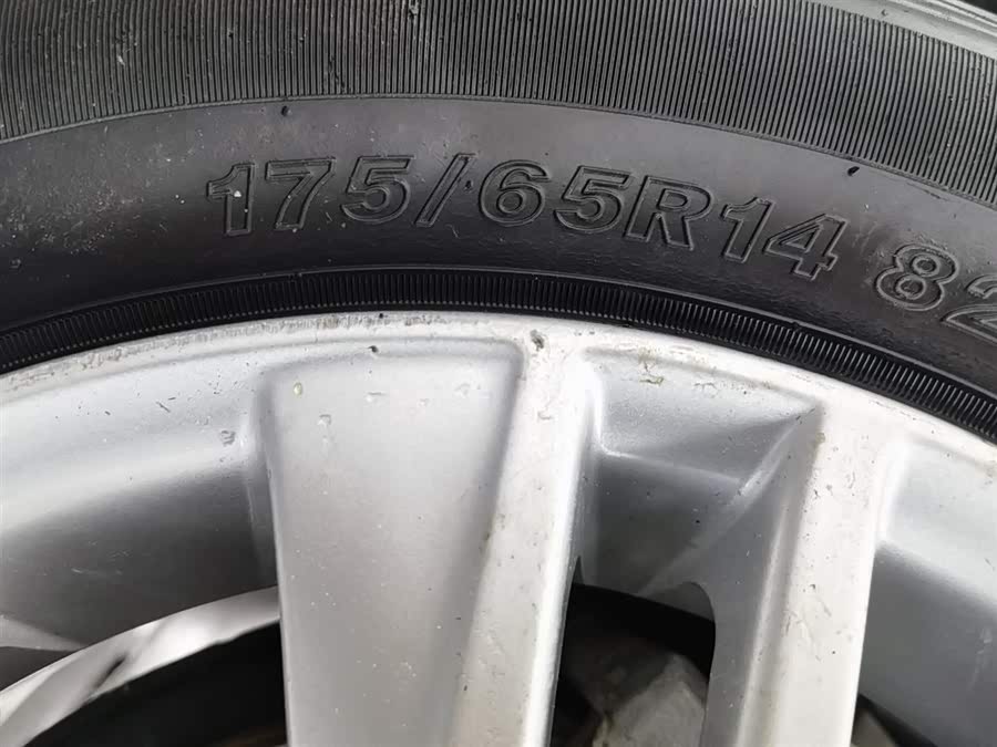 Vios 2015 car image #25