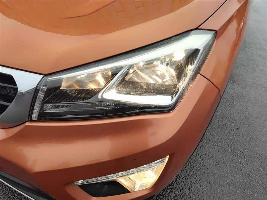Changan CS15 2018 #25 Changan CS15 2018 car image #25