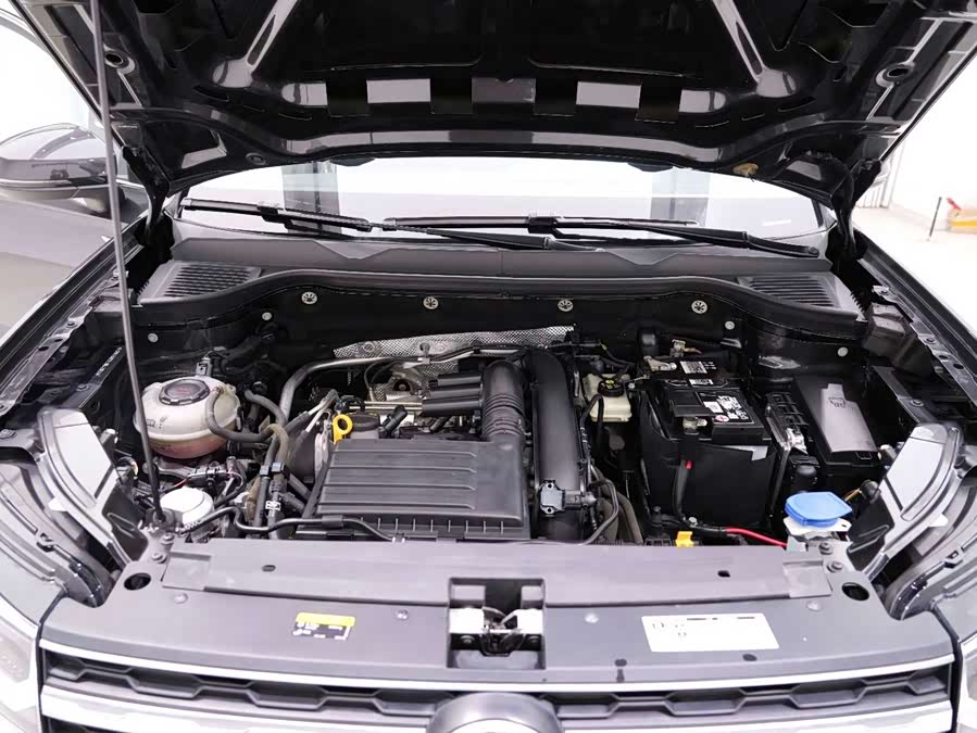 Volkswagen Tharu 2020 car image #25