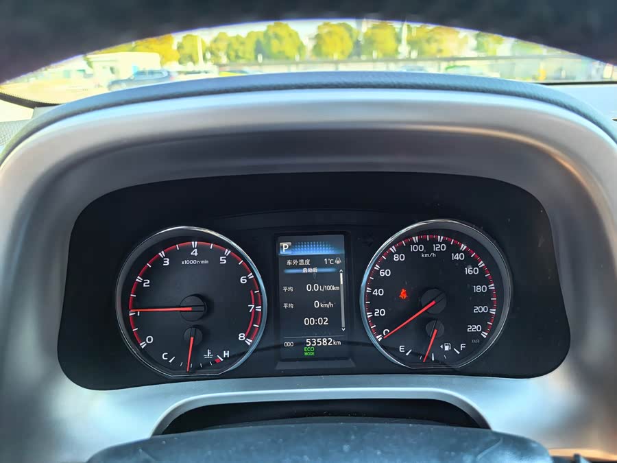 Toyota RAV4 2017 car image #25