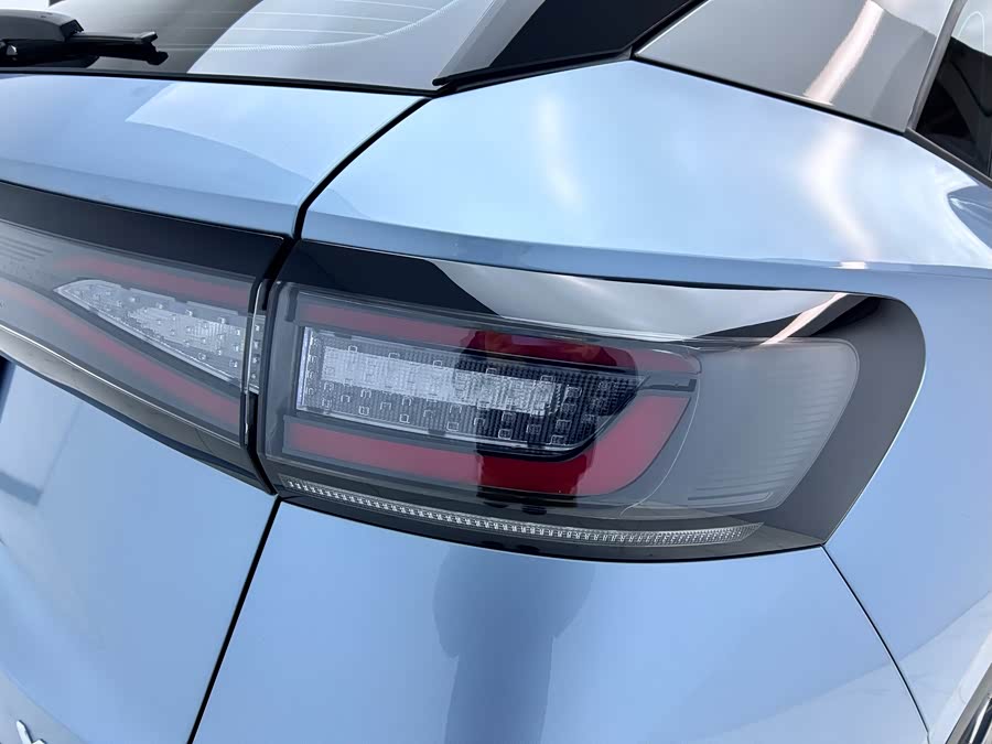 Volkswagen ID.4 X 2024 immagine di auto #25