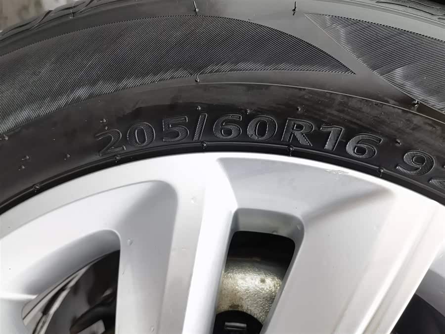 Volkswagen Tacqua 2021 car image #25
