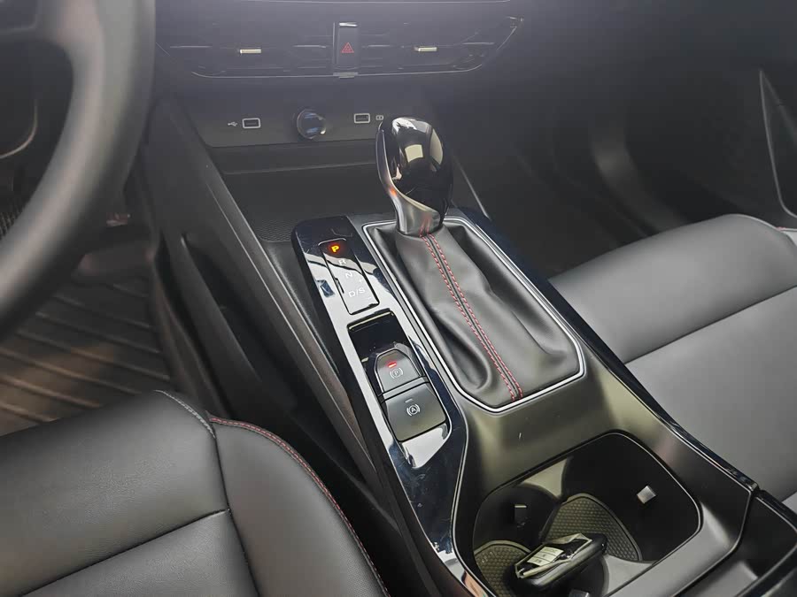 名爵 MG5 2024 汽车图片 #25