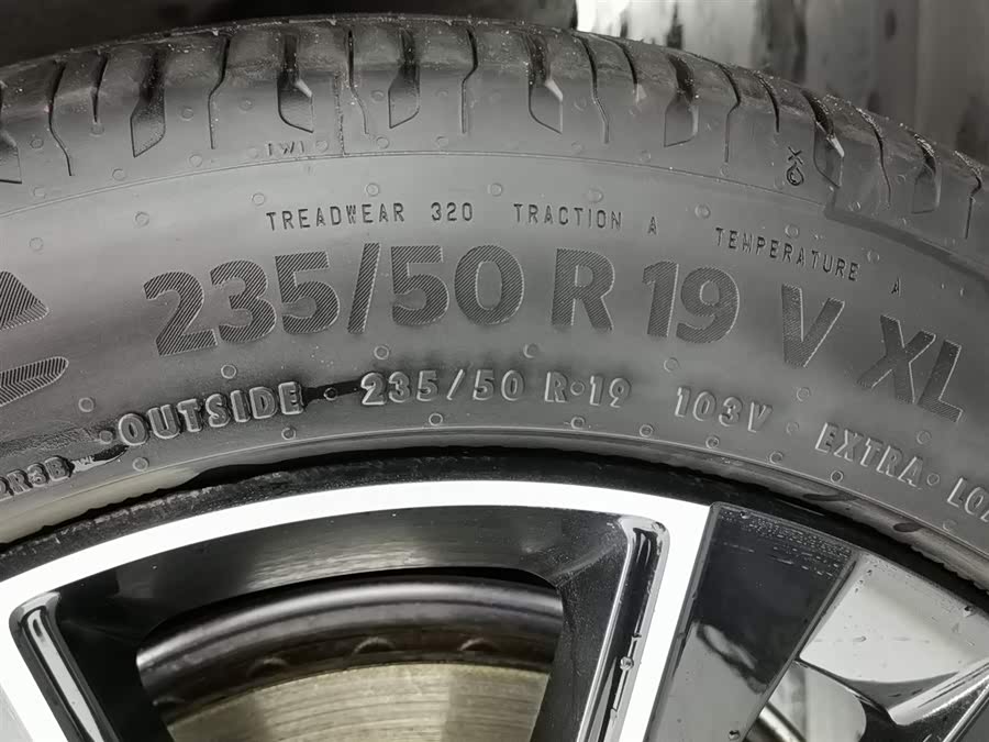 极氪 极氪X 2023 汽车图片 #25