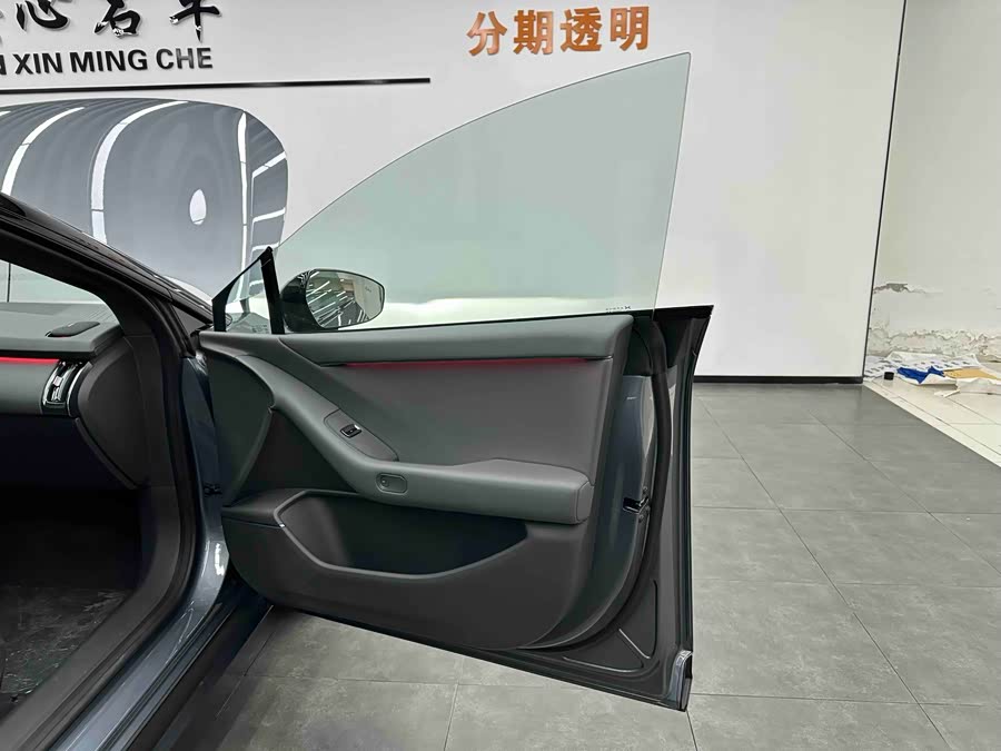 Xpeng P7+ 2025 car image #25