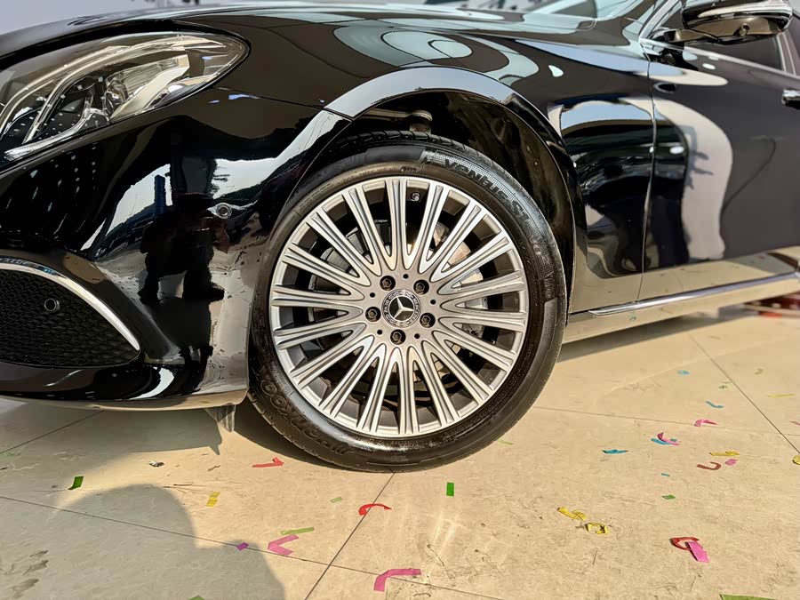 Mercedes-Benz E Class 2020 car image #25