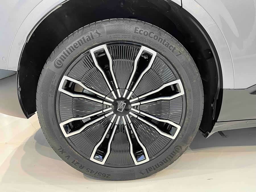 Avatr 07 2024 صورة سيارة #25