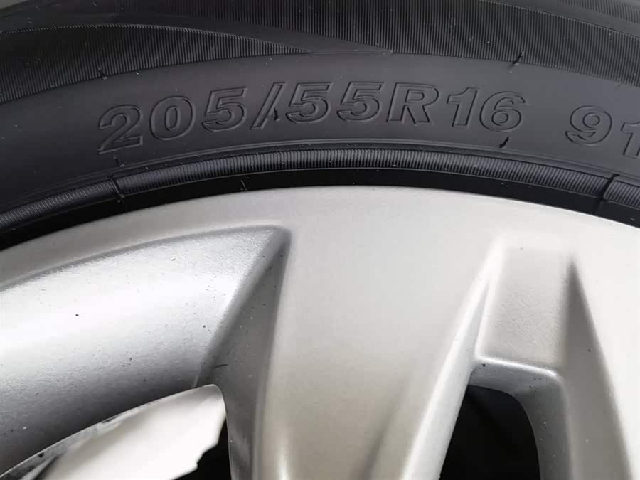 GEELY Emgrand 2016 car image #25