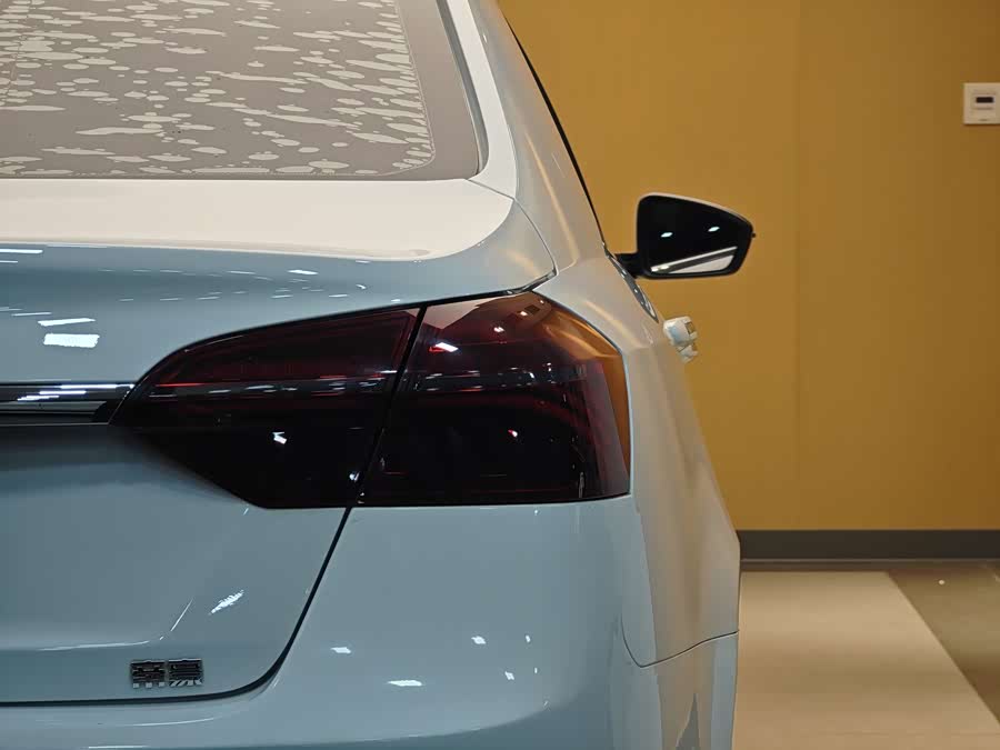 GEELY Emgrand 2020 #25 GEELY Emgrand 2020 car image #25