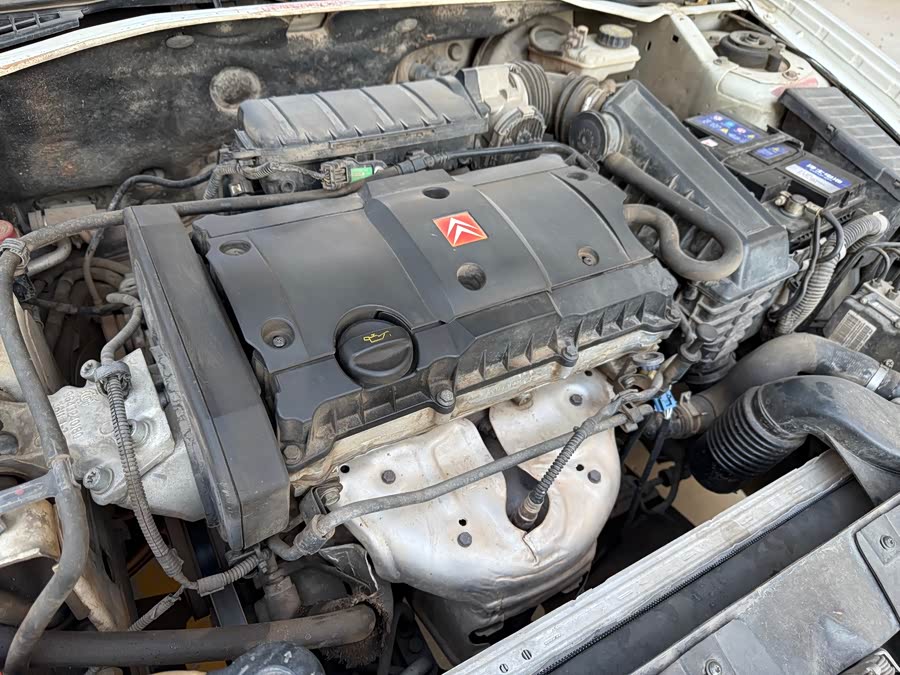 Citroen C-Elysée 2010 imagem de carro #25