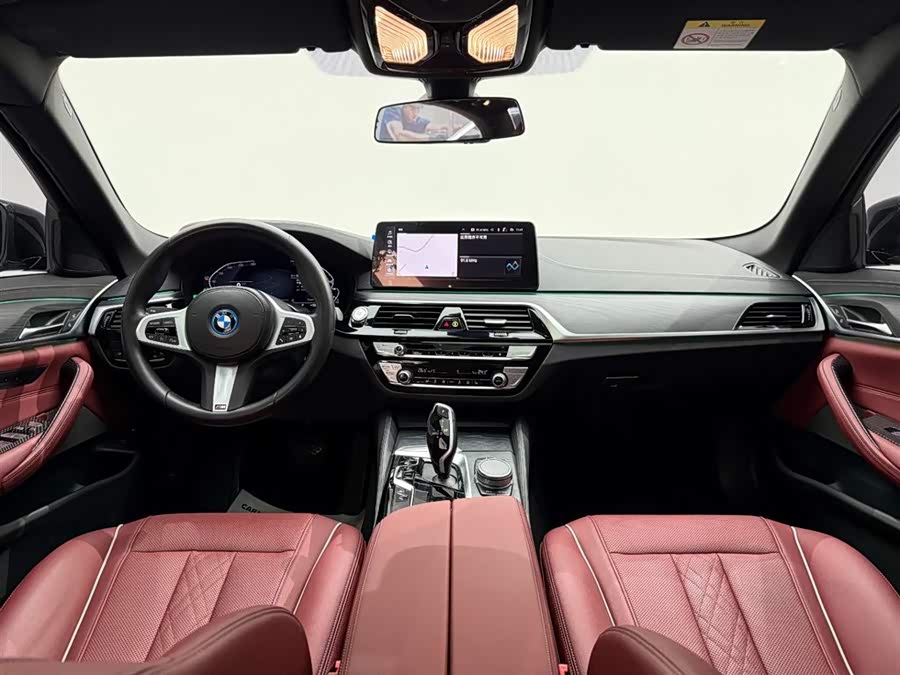 BMW 5 Series New Energy 2022 car image #25