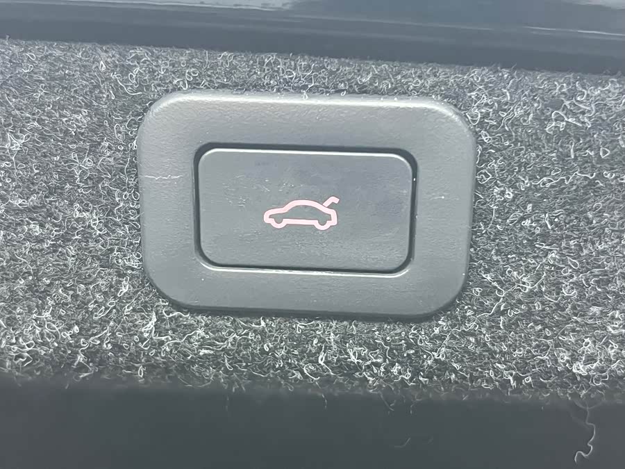 HongQi H7 2018 car image #25