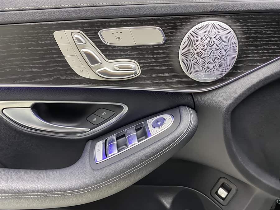 Mercedes-Benz C Class 2021 car image #25