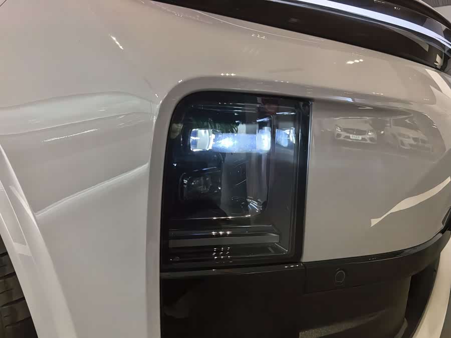 Li L6 2024 imagen de coche #25