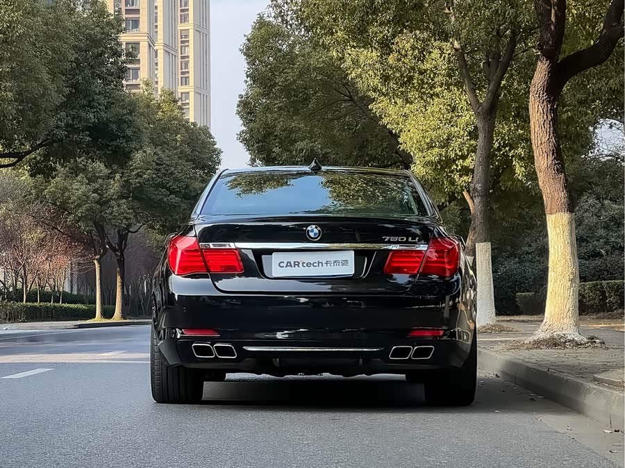 BMW 7 Series 2012 immagine di auto #25