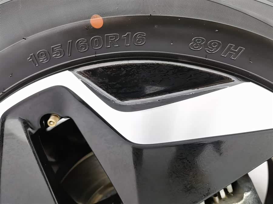 BYD Dolphin 2022 #25 BYD Dolphin 2022 car image #25