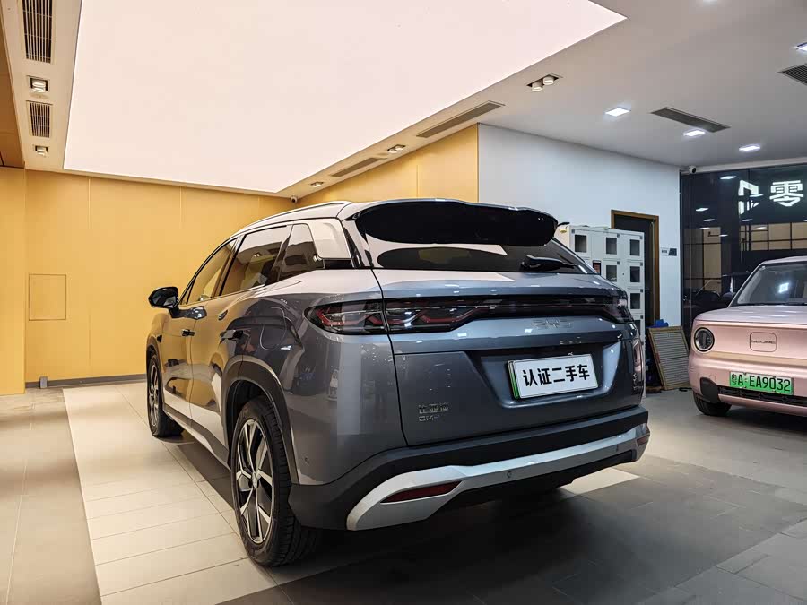 BYD SongL DM-i 2025 #25 BYD SongL DM-i 2025 car image #25