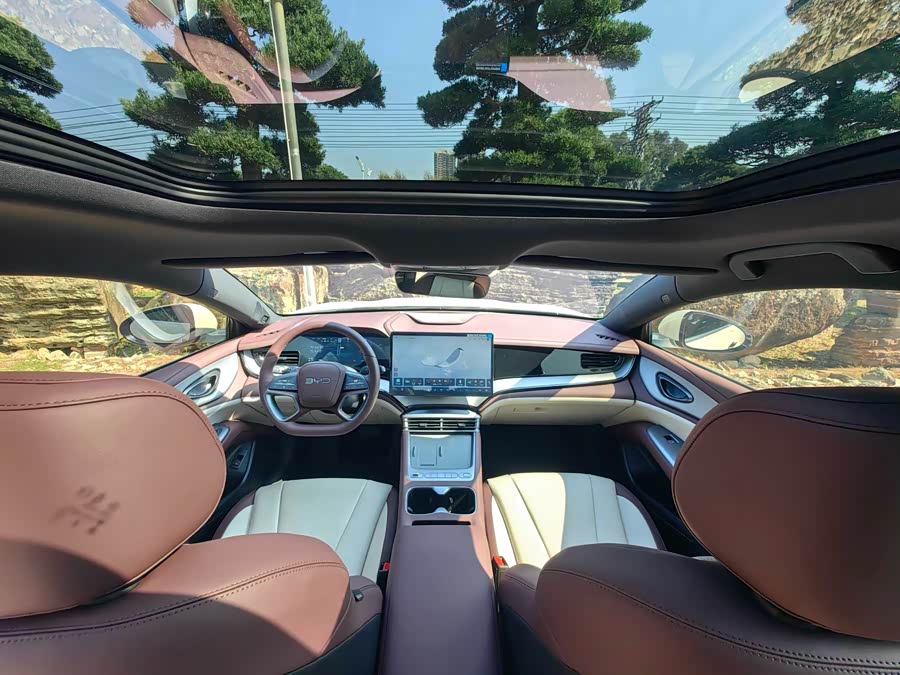 BYD Seal 07 DM-i 2025 immagine di auto #25