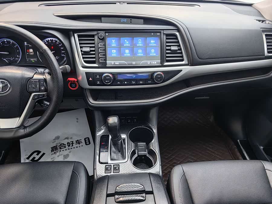 Toyota Highlander 2019 car image #25