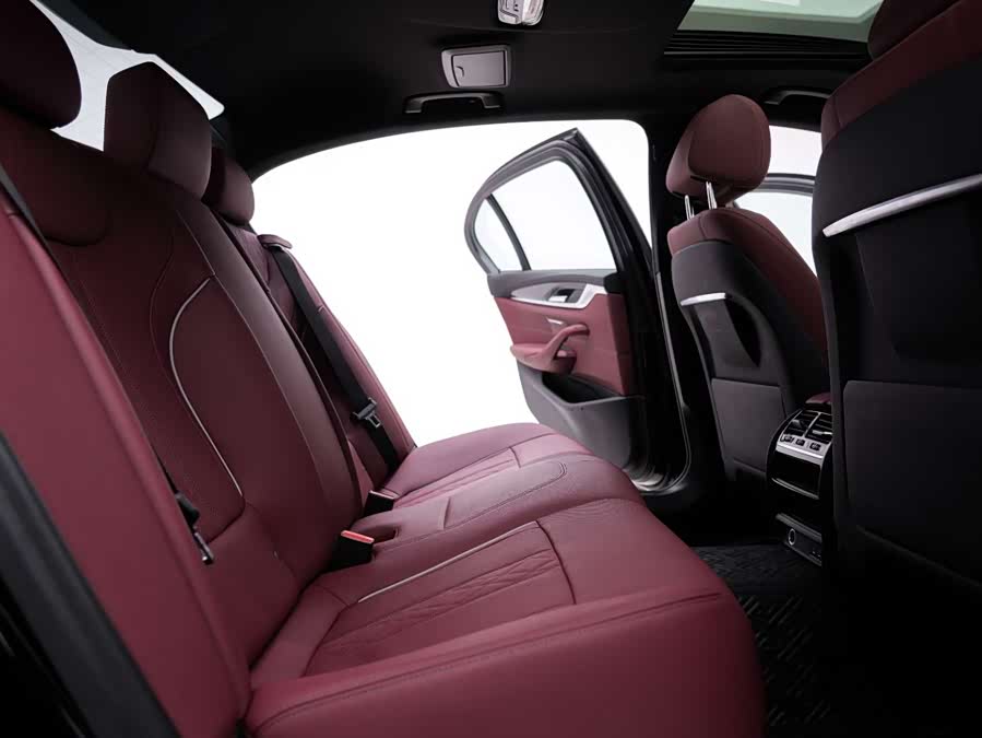 BMW 5 Series 2022 car image #25