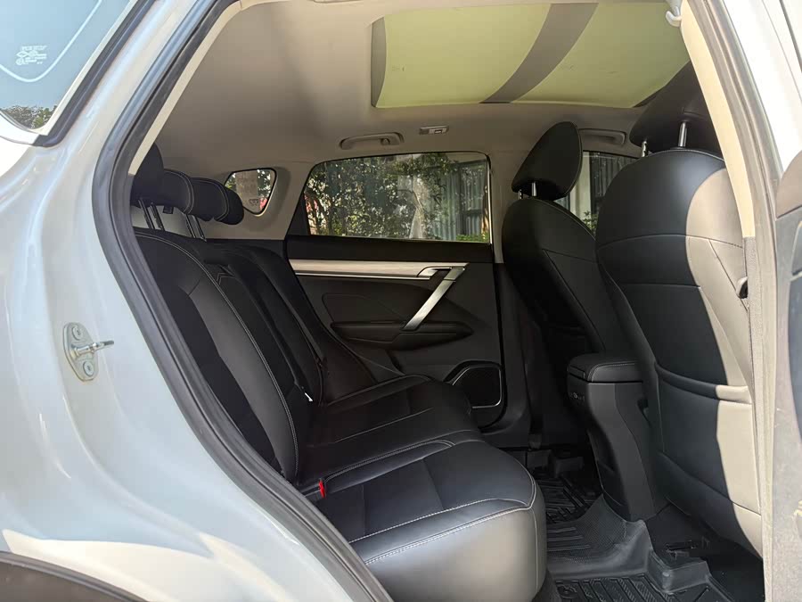 GEELY Coolray 2019 #25 GEELY Coolray 2019 car image #25