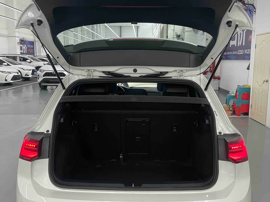 Volkswagen Golf 2022 #25 Volkswagen Golf 2022 car image #25