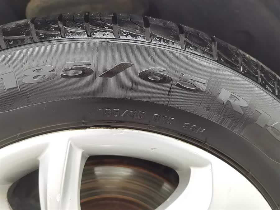 Citroen C-Elysée 2014 imagem de carro #25