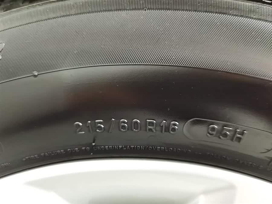 Volkswagen Beetle 2013 immagine di auto #25