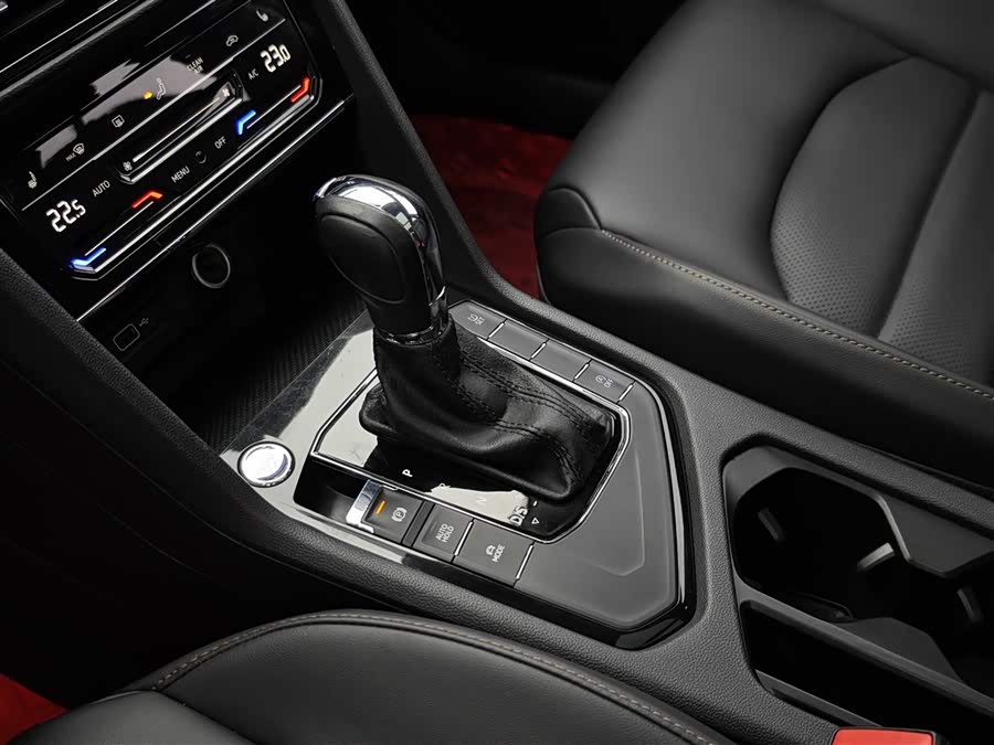 Volkswagen Tharu 2020 car image #25