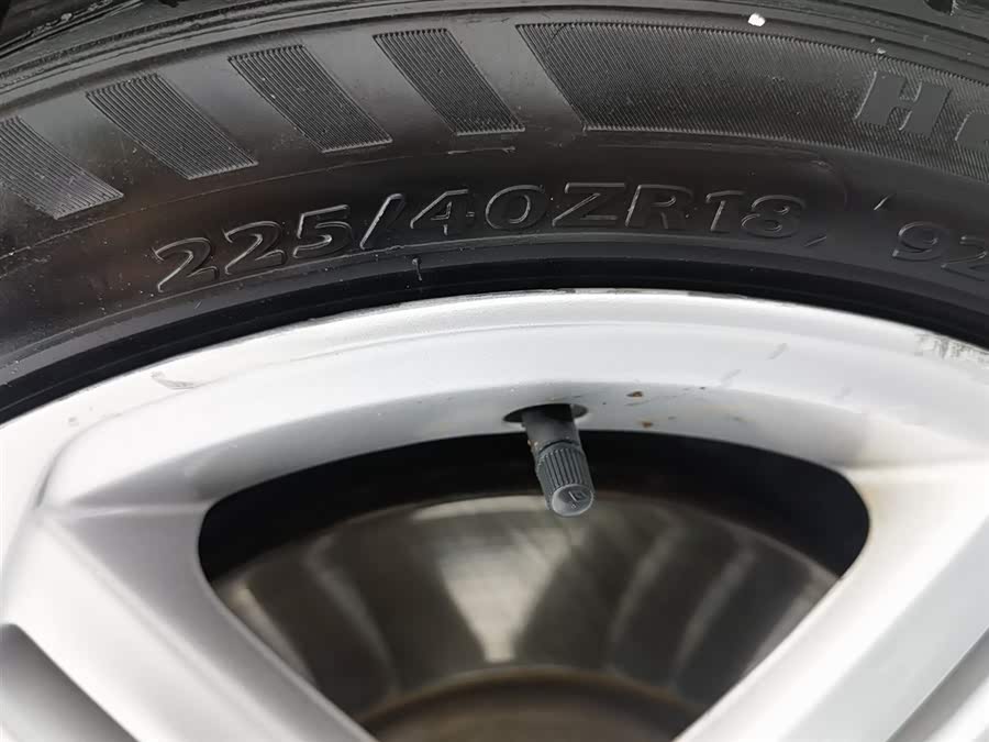 Volkswagen Golf (Imported) 2012 immagine di auto #25