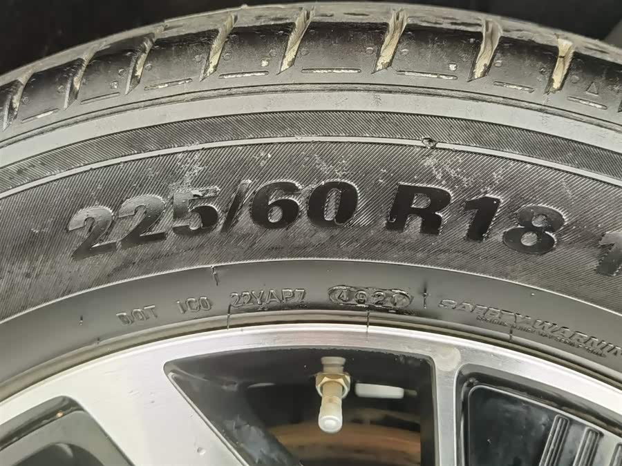 哪吒汽车 哪吒U 2021 汽车图片 #25