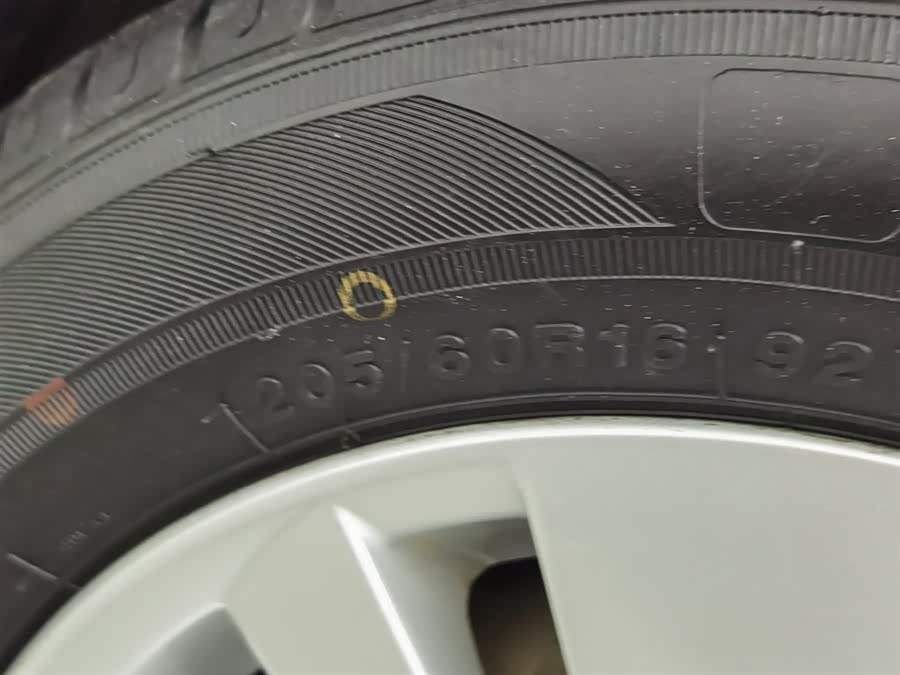 Suzuki S-Cross 2014 صورة سيارة #25