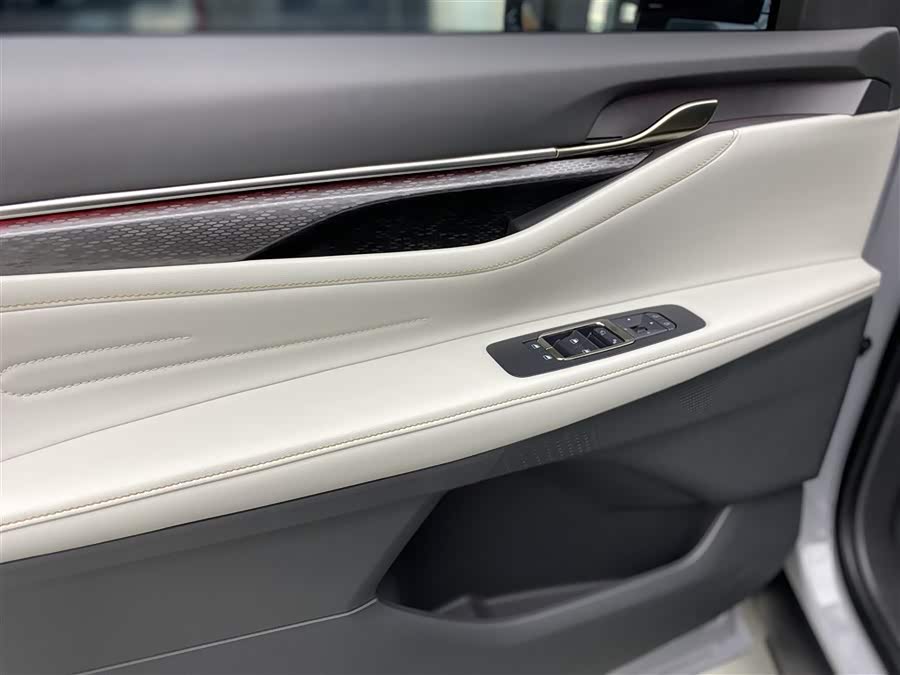 Ford Edge 2023 car image #25