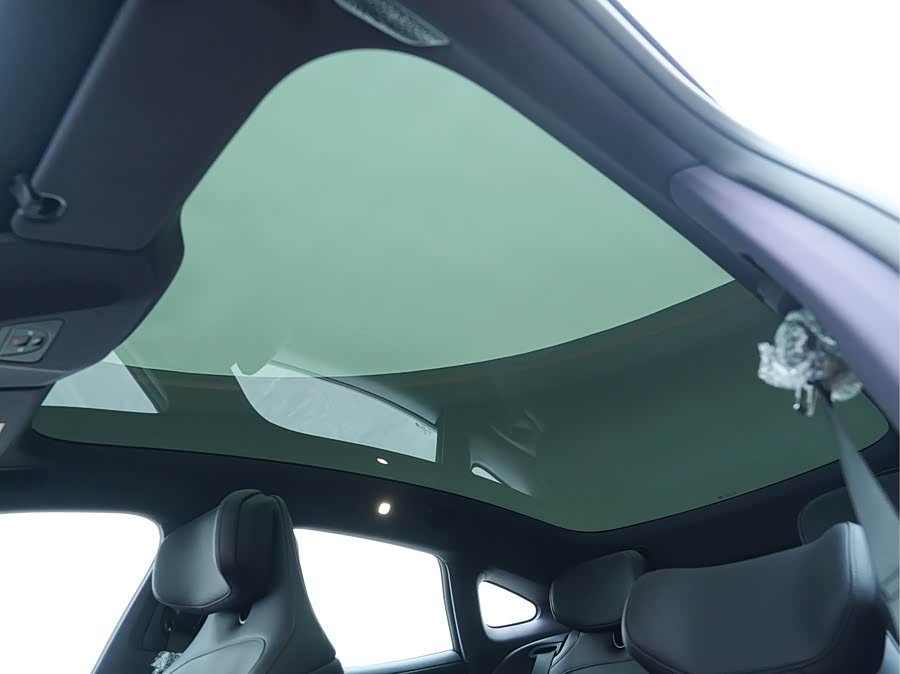 Avatr 06 2025 car image #25