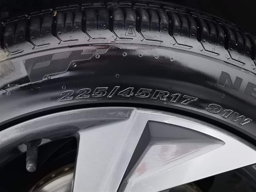 Hyundai Elantra 2023 immagine di auto #25