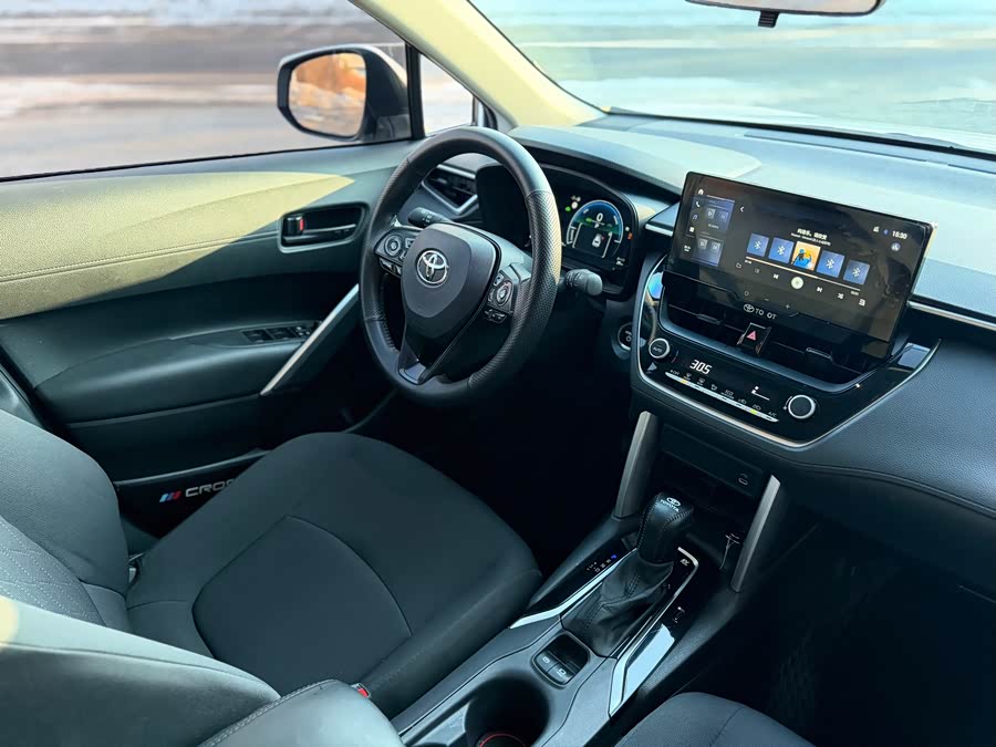 Toyota Corolla Cross 2024 car image #25