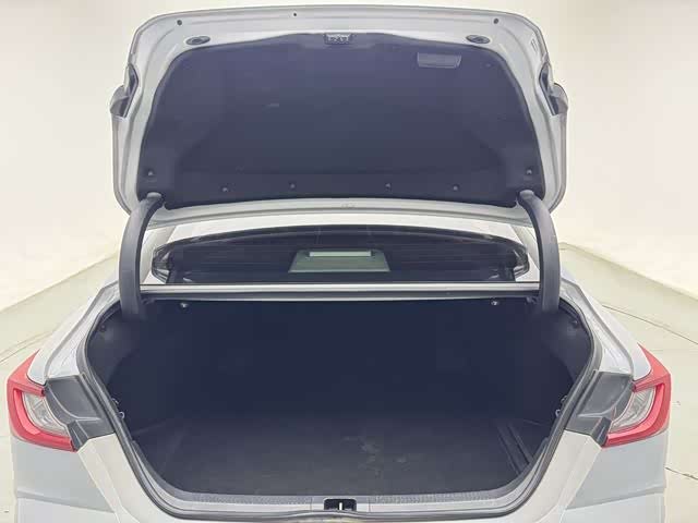 Toyota Camry 2024 immagine di auto #25