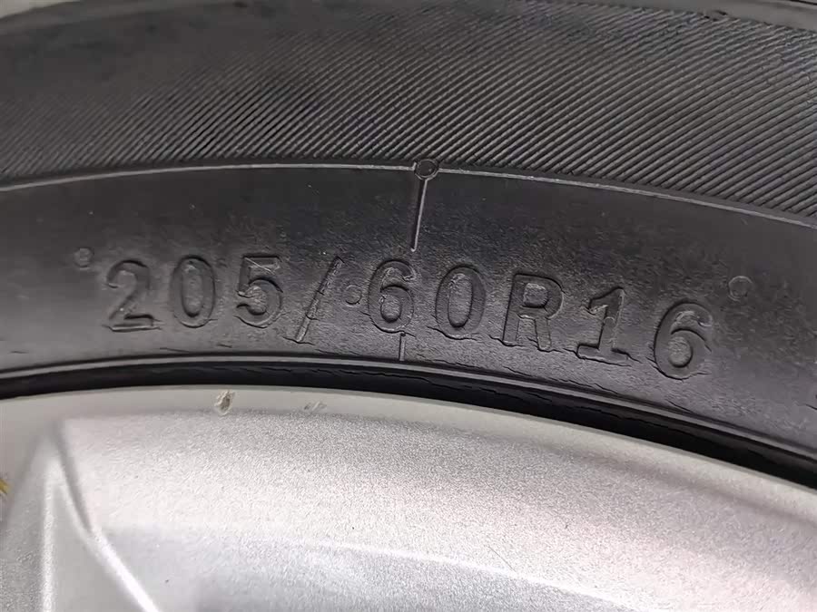 Skoda Kamiq 2020 изображение автомобиля #25