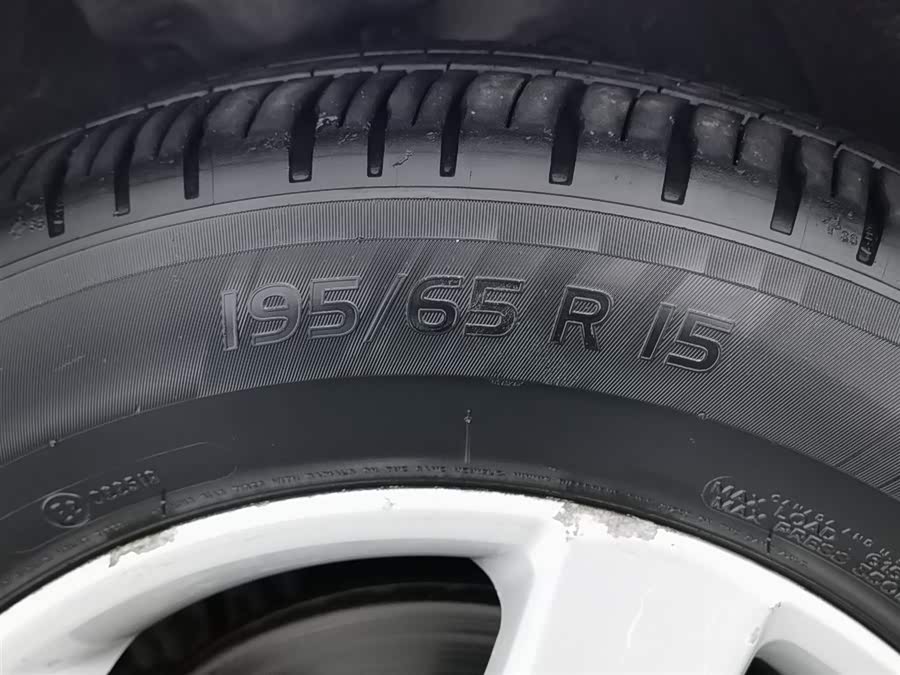 Volkswagen Bora 2011 immagine di auto #25