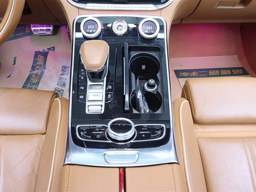 HongQi H9 2020 car image #25