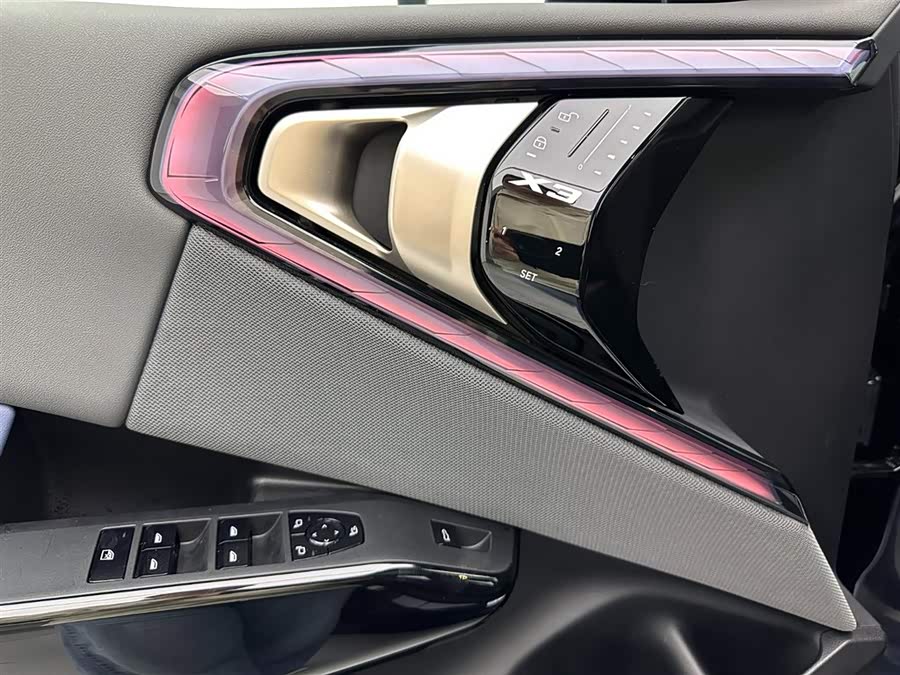 BMW 2 Series 2025 car image #25