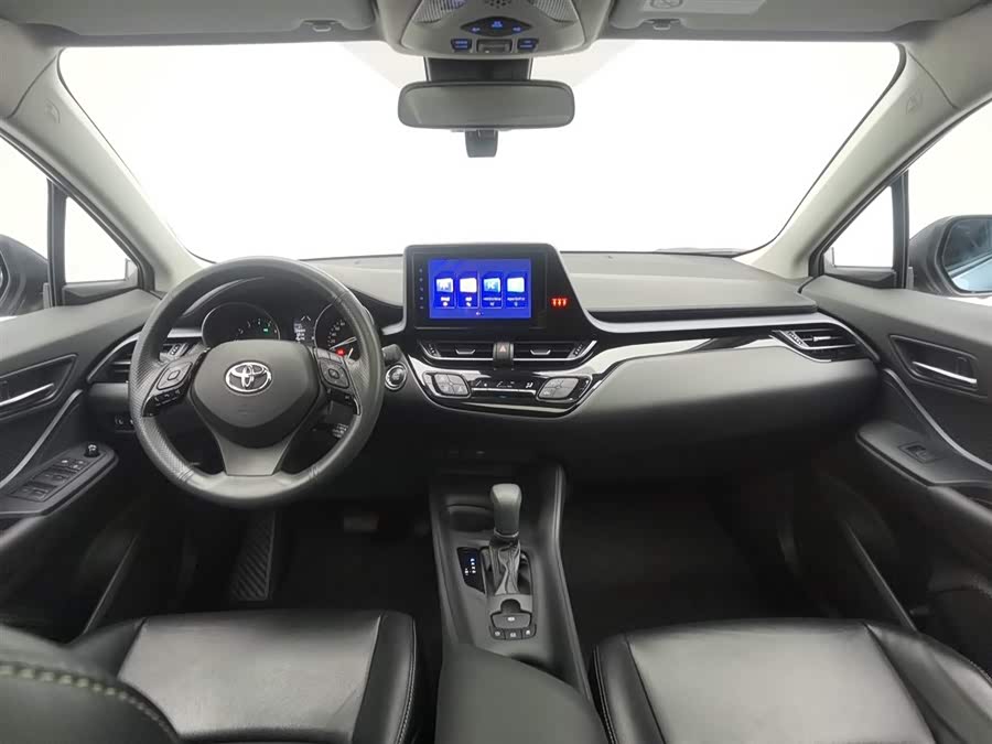 Toyota Izoa 2022 car image #25