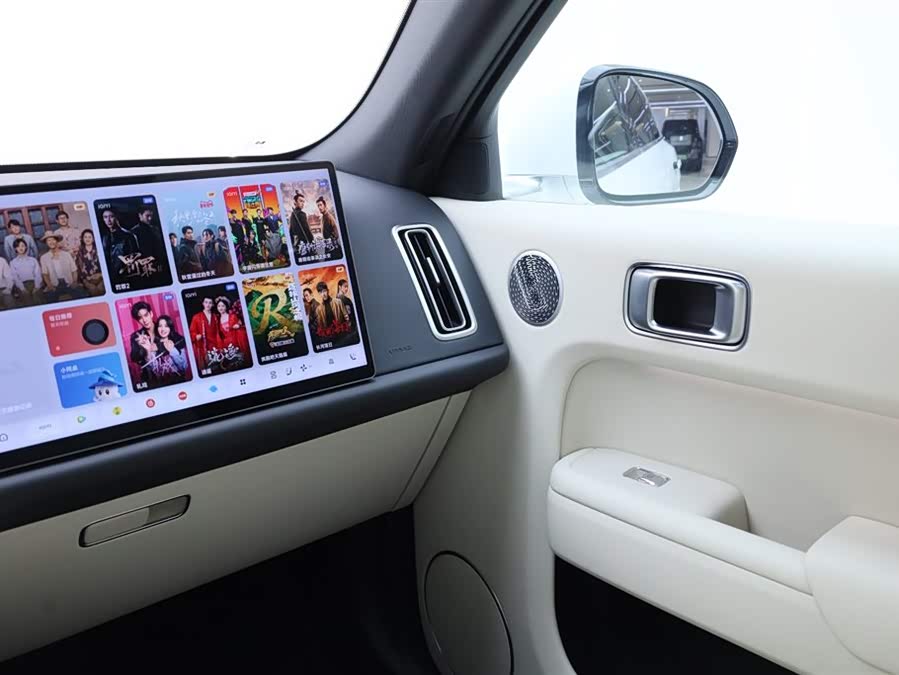 Li L7 2025 صورة سيارة #25