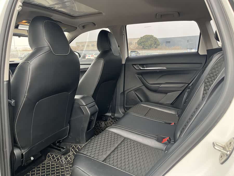 Skoda Kamiq 2020 car image #25