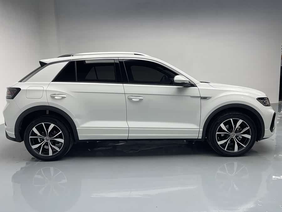 Volkswagen T-Roc 2025 #25 Volkswagen T-Roc 2025 car image #25