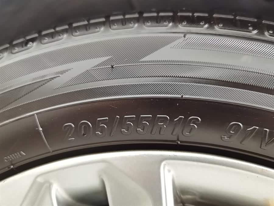GEELY Emgrand 2016 car image #25