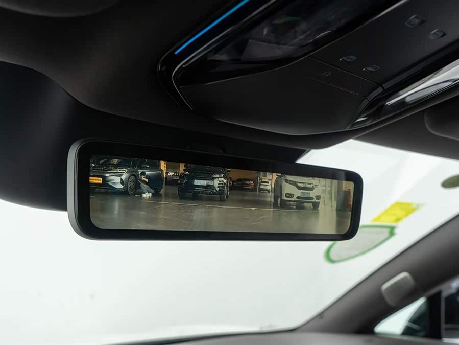 Denza Z9 2024 car image #25