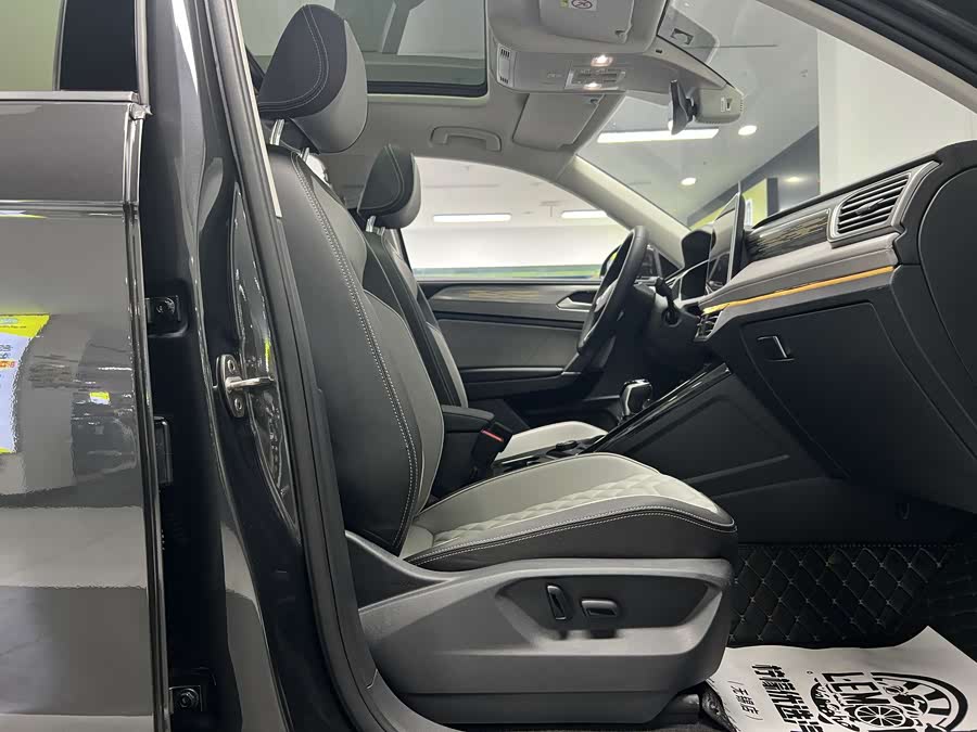 Volkswagen Tayron 2022 car image #25